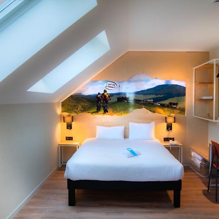 ホテル Ibis Styles Clermont-Ferrand Aeroport エクステリア 写真