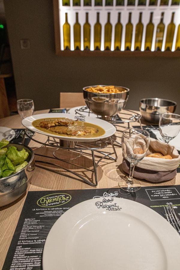 ホテル Ibis Styles Clermont-Ferrand Aeroport エクステリア 写真