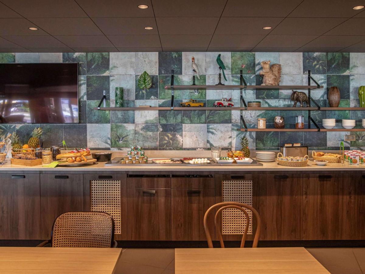 ホテル Ibis Styles Clermont-Ferrand Aeroport エクステリア 写真