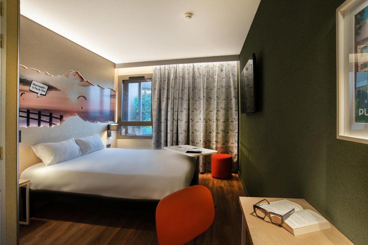 ホテル Ibis Styles Clermont-Ferrand Aeroport エクステリア 写真