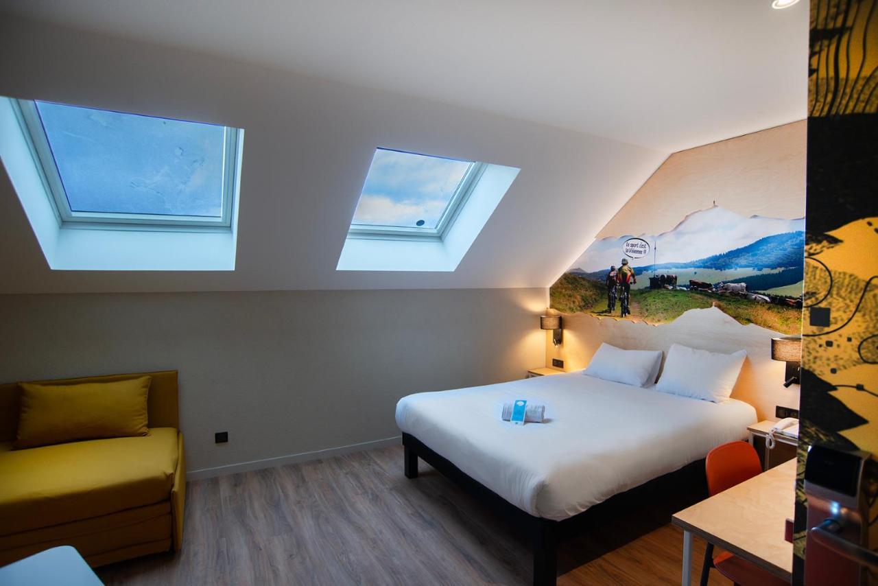 ホテル Ibis Styles Clermont-Ferrand Aeroport エクステリア 写真